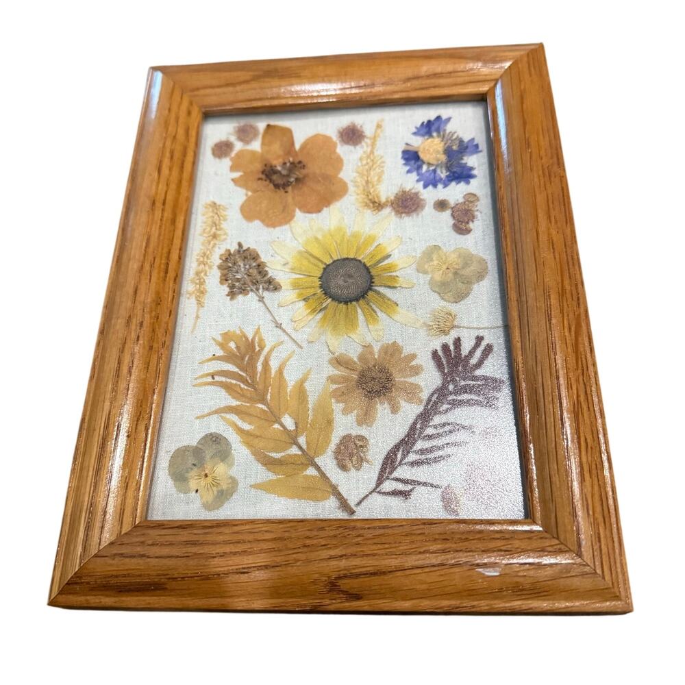 VTG Wood Framed Ornate Dried Flowers Variety Picture Frame Art 6.5x8.5 Decor